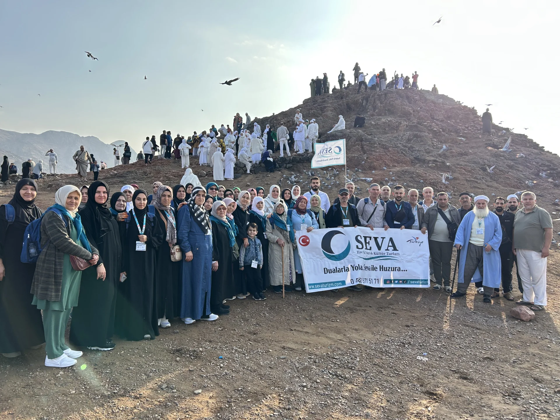 Uhud Dağı ve Şehitliği